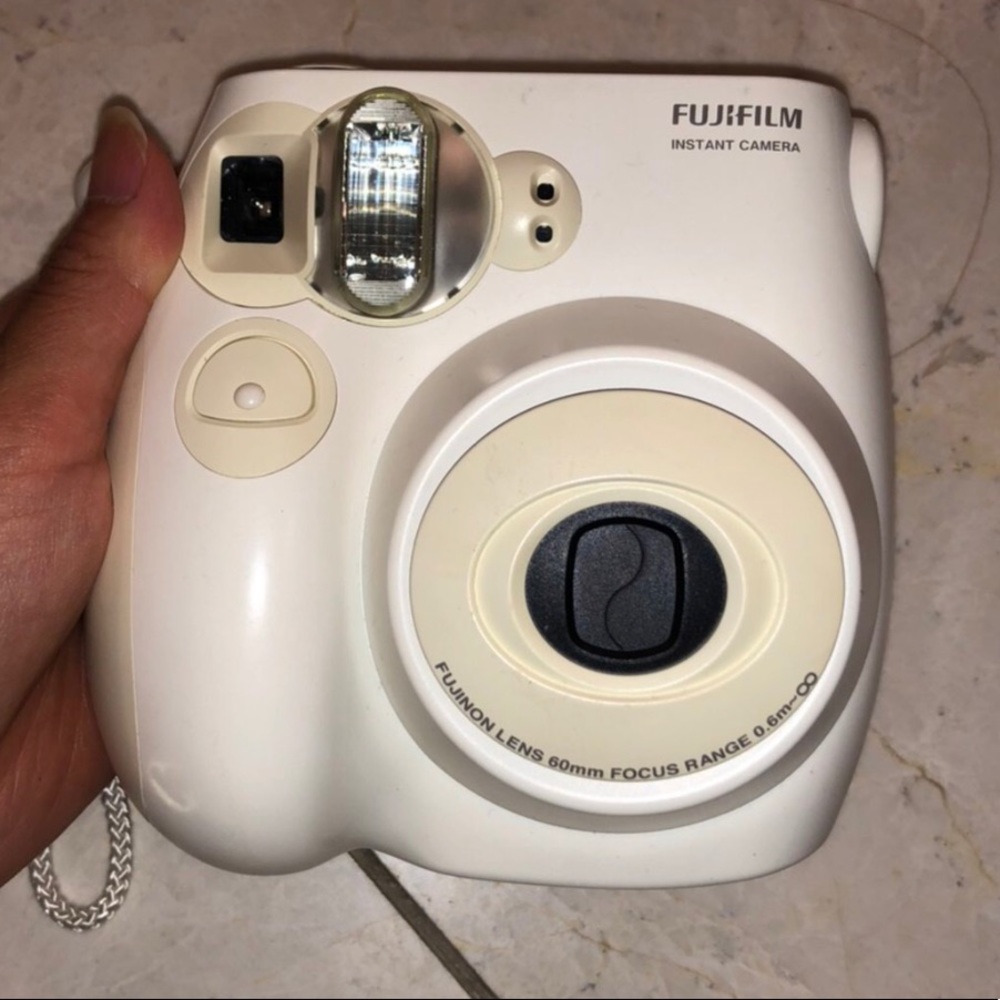 Fujifilm white poloroid